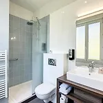 Hotellerie L'enclos Rey Hotel *